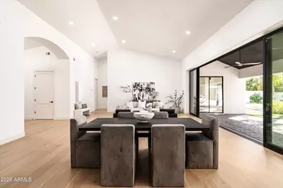 10228 N 55th Place, Paradise Valley, AZ 85253 - Photo 15