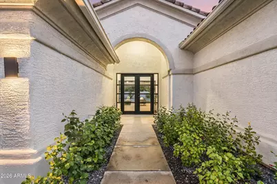 10228 N 55th Place, Paradise Valley, AZ 85253 - Photo 9