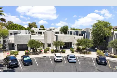 5611 S 32nd Street #1, Phoenix, AZ 85040 - Photo 1