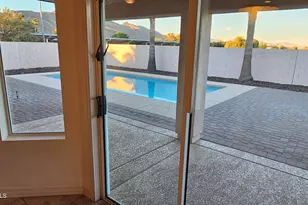 9030 S 10th Dr, Phoenix, AZ 85041 - Photo 13