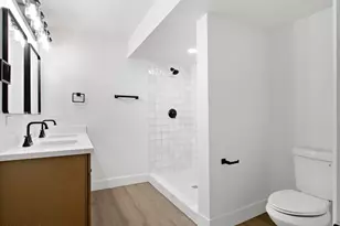 684 W Carla Vista Dr, Chandler, AZ 85225 - Photo 3