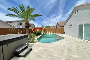 11821 W Dos Rios Dr, Sun City, AZ 85373 - Photo 19