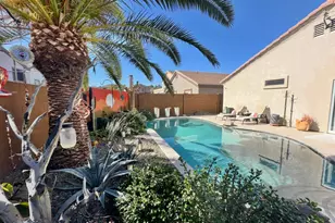 11821 W Dos Rios Dr, Sun City, AZ 85373 - Photo 21