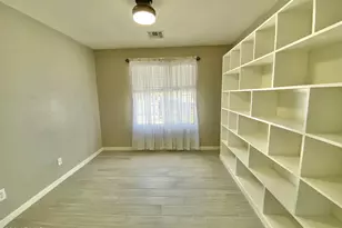 11821 W Dos Rios Dr, Sun City, AZ 85373 - Photo 11