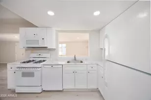 8827 W Sells Dr, Phoenix, AZ 85037 - Photo 7