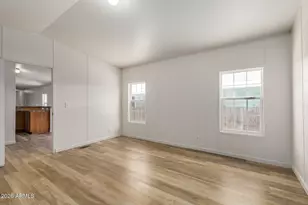 8427 W Glendale Ave, Glendale, AZ 85305 - Photo 13