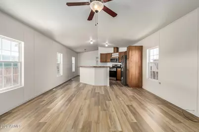 8427 W Glendale Avenue #90, Glendale, AZ 85305 - Photo 9