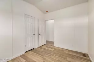 8427 W Glendale Ave, Glendale, AZ 85305 - Photo 23