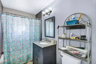 2502 N 38th Ln, Phoenix, AZ 85009 - Photo 13