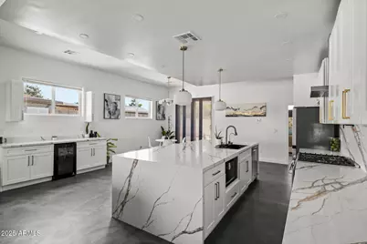 1211 E Hayward Avenue, Phoenix, AZ 85020 - Photo 21