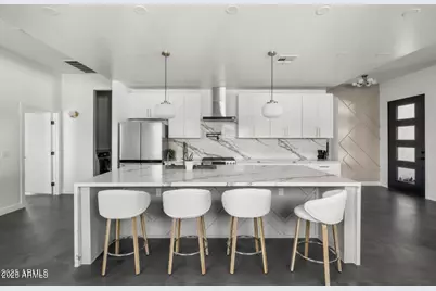 1211 E Hayward Avenue, Phoenix, AZ 85020 - Photo 3