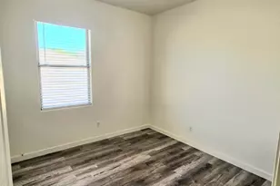 1784 S Falcon Dr, Gilbert, AZ 85295 - Photo 19