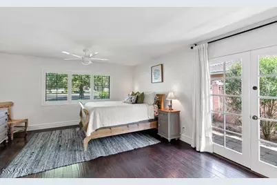 1109 W Frier Drive, Phoenix, AZ 85021 - Photo 17