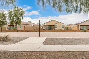 1194 E Tyler Ln, Casa Grande, AZ 85122 - Photo 7