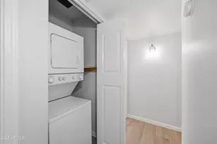 26 W Concorda Dr, Tempe, AZ 85282 - Photo 27