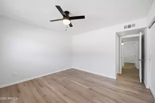 26 W Concorda Dr, Tempe, AZ 85282 - Photo 23