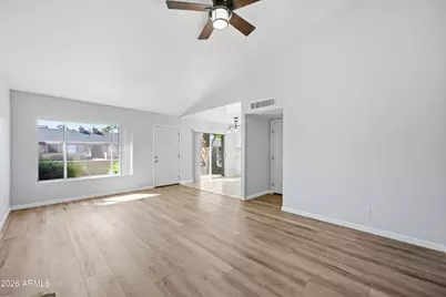 26 W Concorda Drive #104, Tempe, AZ 85282 - Photo 11