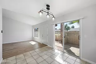 26 W Concorda Dr, Tempe, AZ 85282 - Photo 15