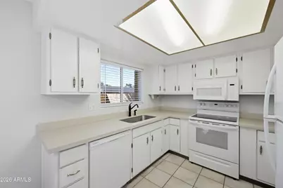 26 W Concorda Drive #104, Tempe, AZ 85282 - Photo 17