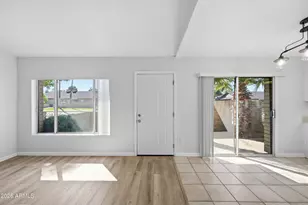 26 W Concorda Dr, Tempe, AZ 85282 - Photo 11