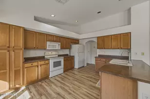 43229 W Hillman Dr, Maricopa, AZ 85138 - Photo 9