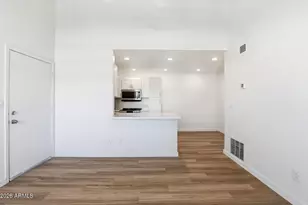 623 W Guadalupe Rd, Mesa, AZ 85210 - Photo 3