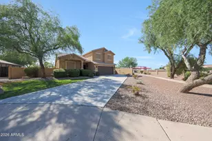 4102 S Goldfinch Dr, Gilbert, AZ 85297 - Photo 33