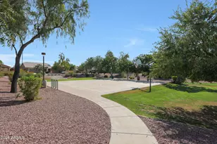 4102 S Goldfinch Dr, Gilbert, AZ 85297 - Photo 31