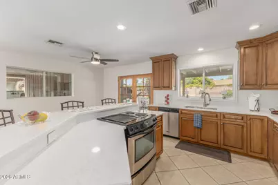 8332 E Monterosa Street, Scottsdale, AZ 85251 - Photo 13