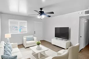 6611 W Flower St, Phoenix, AZ 85033 - Photo 9