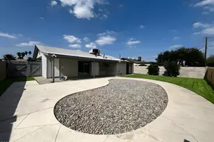 6611 W Flower St, Phoenix, AZ 85033 - Photo 7