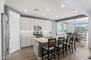 18625 W Seldon Ln, Waddell, AZ 85355 - Photo 15