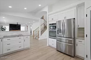 17521 N 84th Ln, Peoria, AZ 85382 - Photo 9