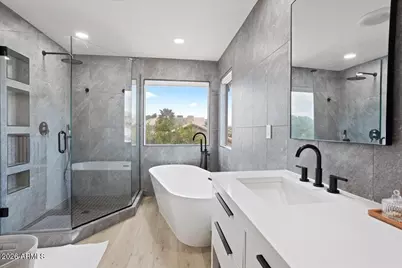 17521 N 84th Lane, Peoria, AZ 85382 - Photo 17