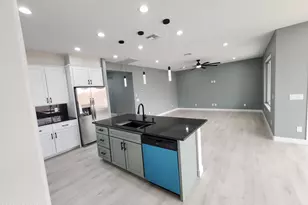 10905 W Cambria Circle, Arizona City, AZ 85123 - Photo 15