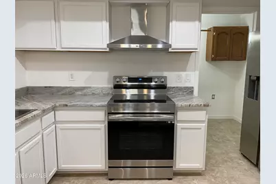 2121 W Sequoia Drive, Phoenix, AZ 85027 - Photo 9