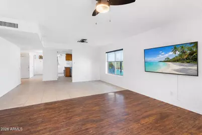 2808 E Sunnyside Drive, Phoenix, AZ 85028 - Photo 5