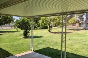 13606 N Redwood Dr, Sun City, AZ 85351 - Photo 9