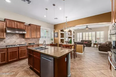 18334 W Piedmont Road, Goodyear, AZ 85338 - Photo 11