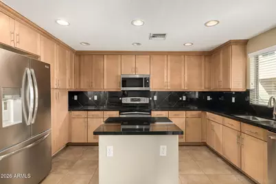 815 E Rose Lane #129, Phoenix, AZ 85014 - Photo 5