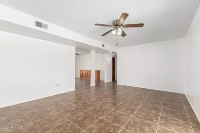 10432 W Diana Avenue, Peoria, AZ 85345 - Photo 7