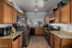 741 E Cantebria Dr, Gilbert, AZ 85296 - Photo 3