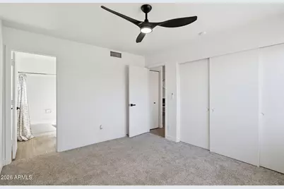 11201 W Golden Lane, Peoria, AZ 85345 - Photo 15