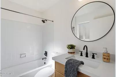 11201 W Golden Lane, Peoria, AZ 85345 - Photo 17