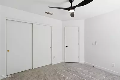 11201 W Golden Lane, Peoria, AZ 85345 - Photo 19