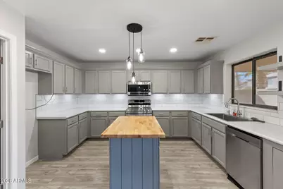 45554 W Dutchman Drive, Maricopa, AZ 85139 - Photo 23