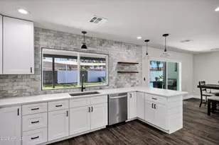 1959 E Dunbar Dr, Tempe, AZ 85282 - Photo 15