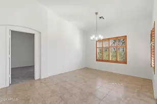 1533 E Laurel Dr, Casa Grande, AZ 85122 - Photo 9