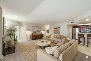 5104 N 32nd St, Phoenix, AZ 85018 - Photo 9