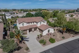 2614 E Carob Dr, Gilbert, AZ 85298 - Photo 3